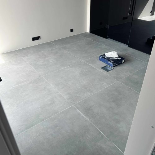 vana põranda lammutamine, valamine ja uue suures formaadis plaadi paigaldamine tartu vallas